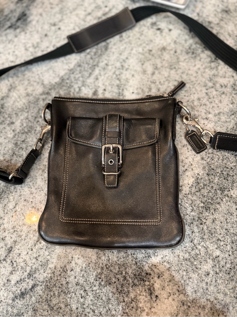 Coach Vintage Y2K Hamptons swing pack Black Leather Crossbody with Front Buckle